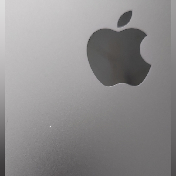 Apple iPad Air 1st Gen 9.7" 16GB Wi-Fi (Space Gray) - MD785LL/B, Factory Reset - Picture 8 of 10